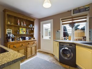 Kitchen- click for photo gallery